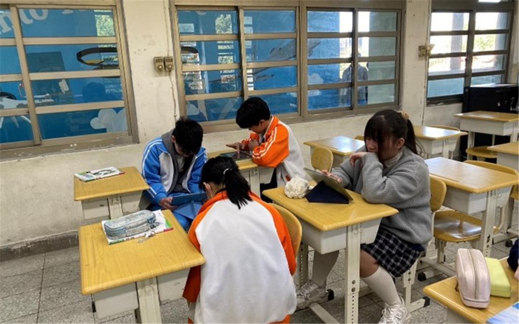 教育園丁的話圖片科技融入教學，建構防災演練中的自主性