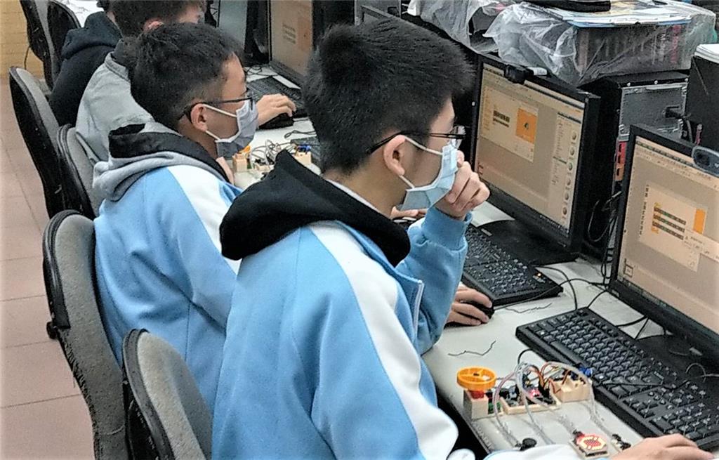 教育園丁的話圖片資訊科技教具提升數位學習