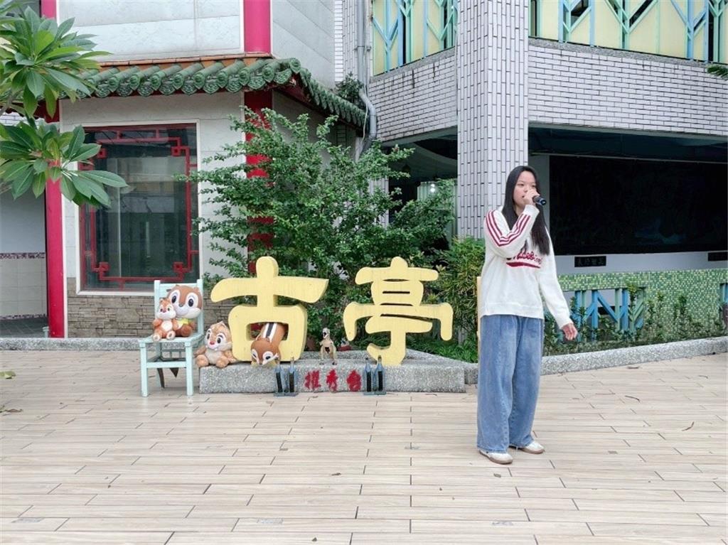 教育園丁的話圖片圖一:用母國語言唱出自信與驕傲，展現文化多元的校園風景。